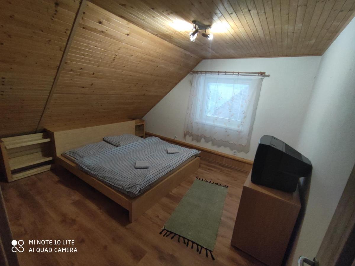 Apartman Lucky 5 Izbovy Rodinny Dom Dış mekan fotoğraf