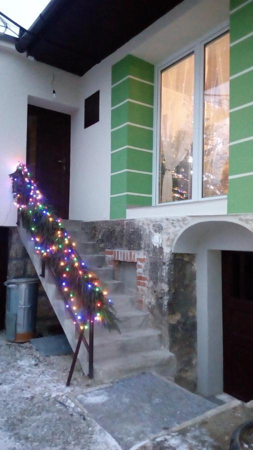 Apartman Lucky 5 Izbovy Rodinny Dom Dış mekan fotoğraf